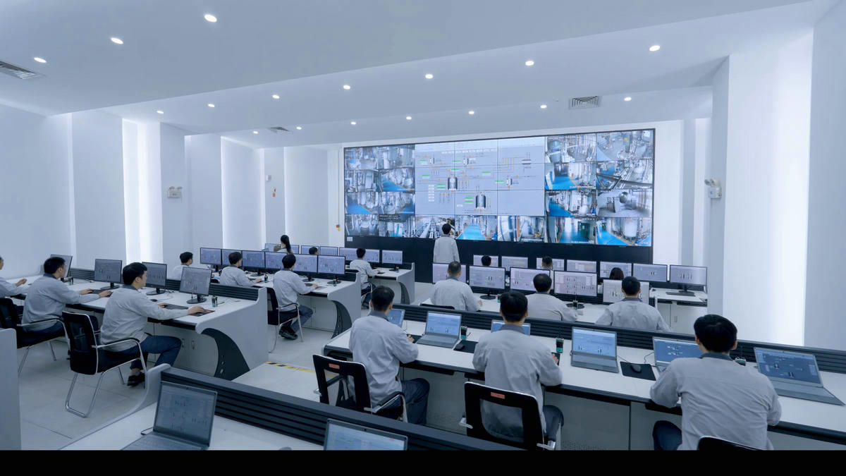 Palm control room 1